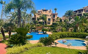 Apartment Next To The El Campanario, Atalaya Golf